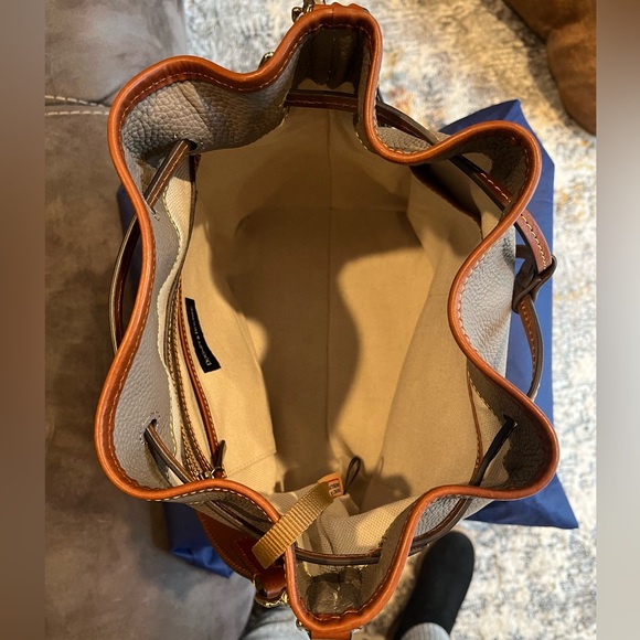 SALE 🤍 NWT Dooney & Bourke Drawstring Bag - Picture 8 of 13